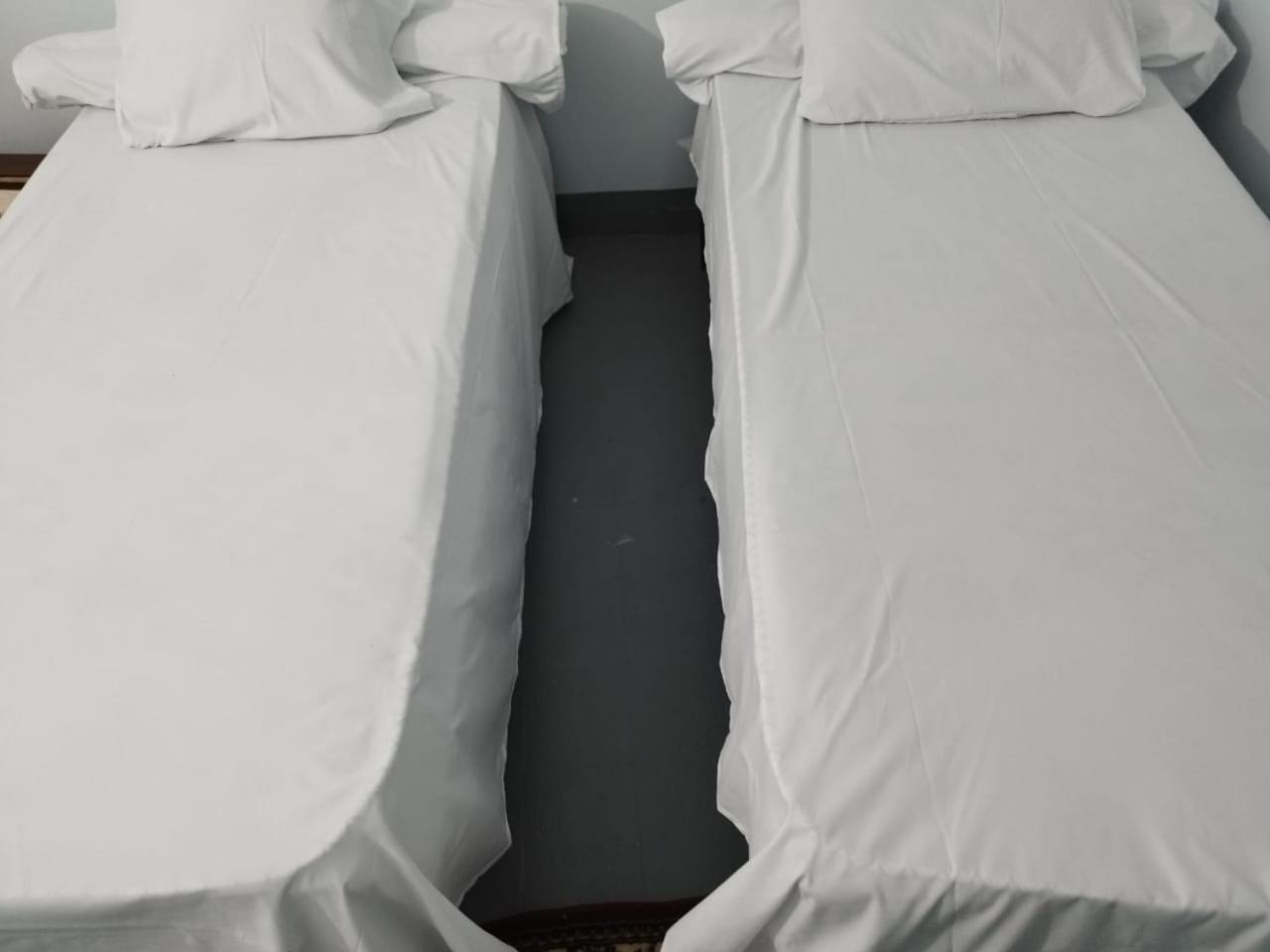 Grand Square Hostel Луксор Екстериор снимка
