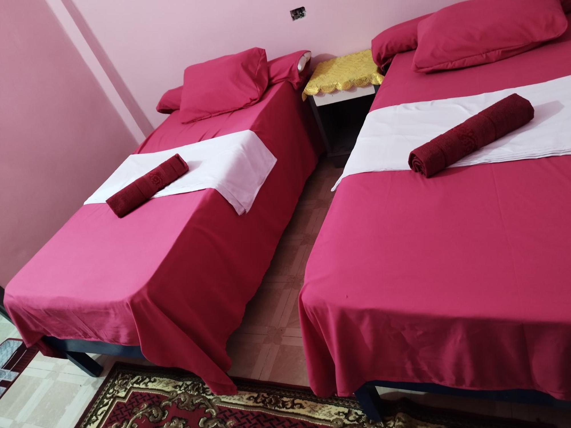 Grand Square Hostel Луксор Стая снимка
