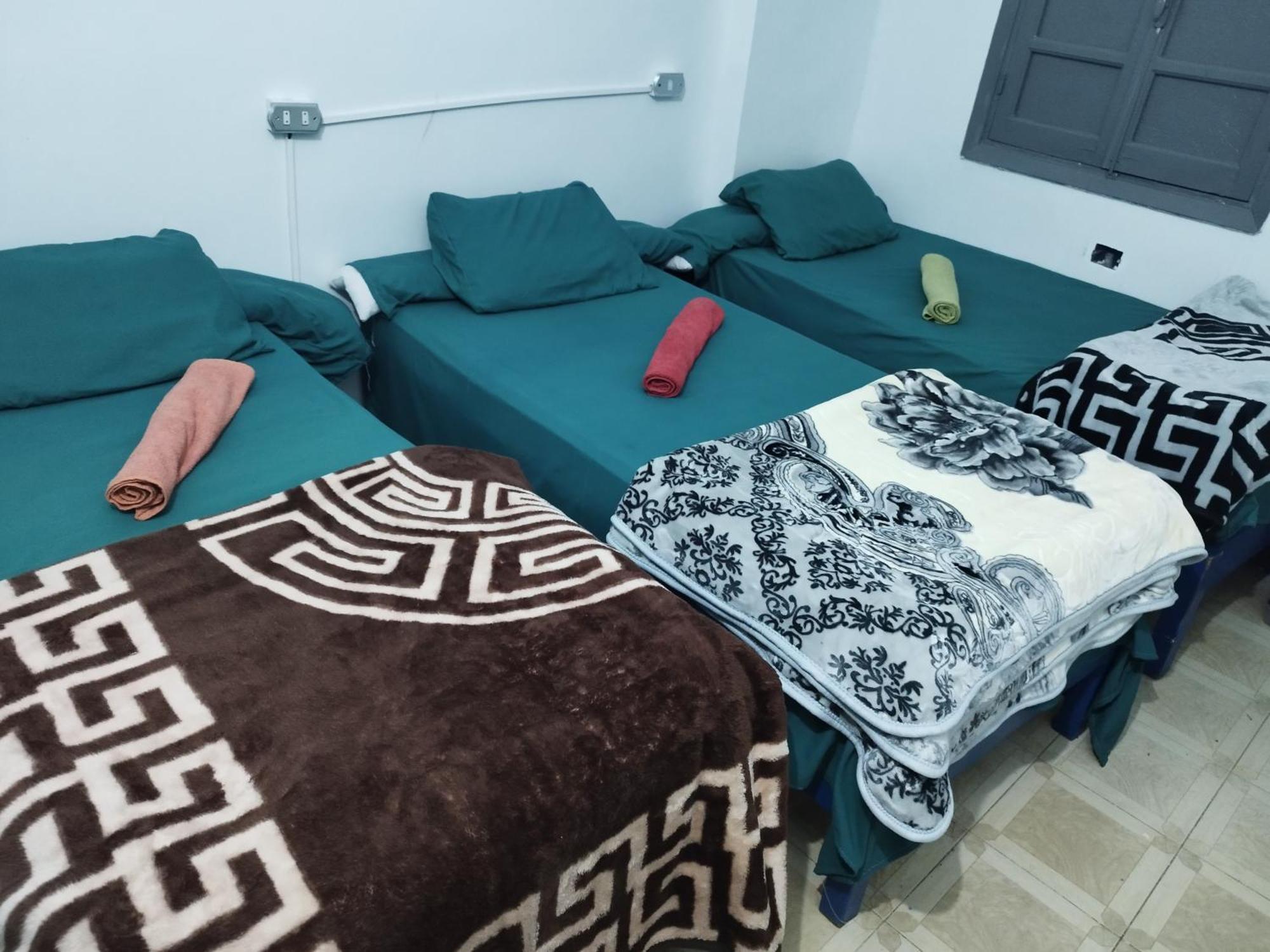 Grand Square Hostel Луксор Екстериор снимка
