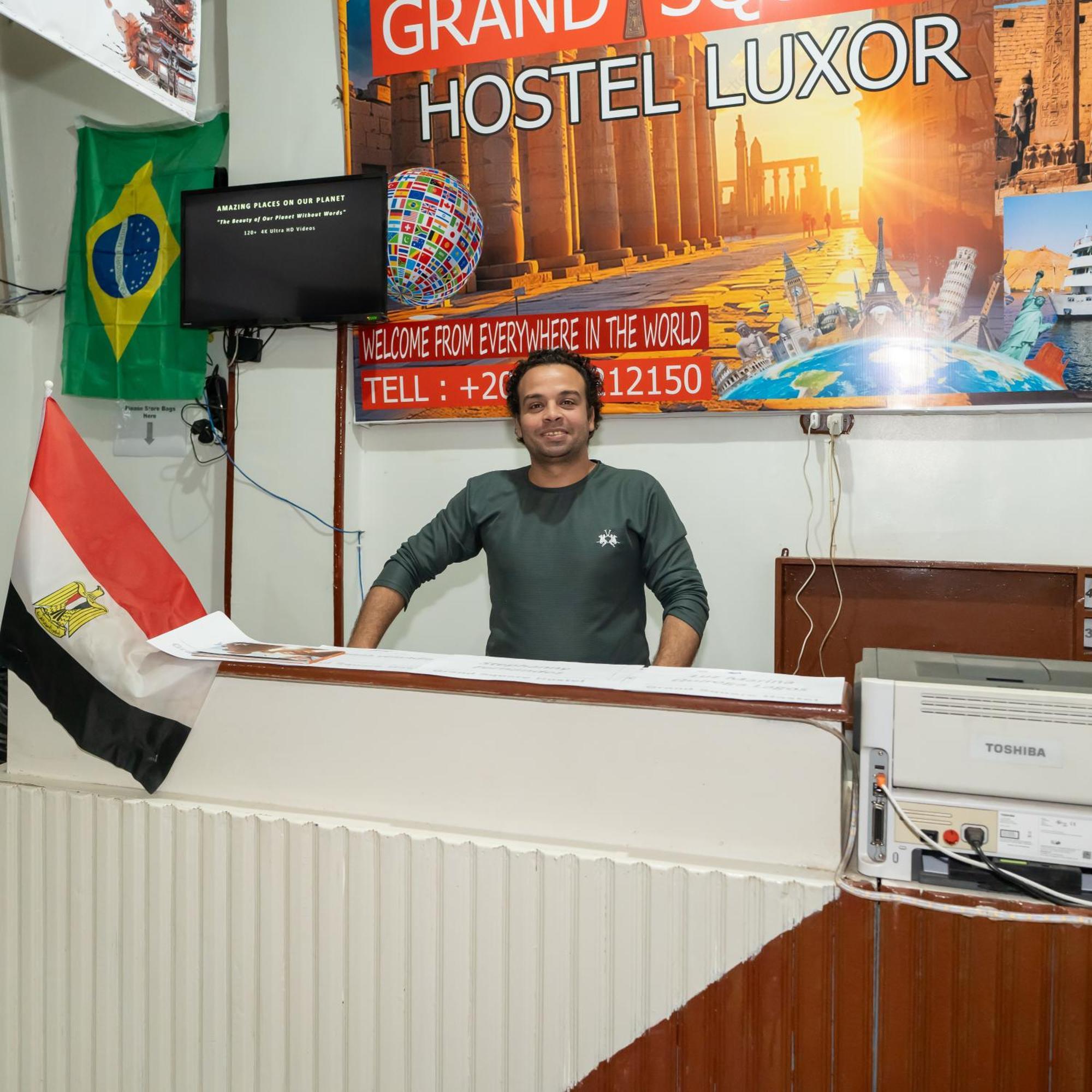 Grand Square Hostel Луксор Екстериор снимка