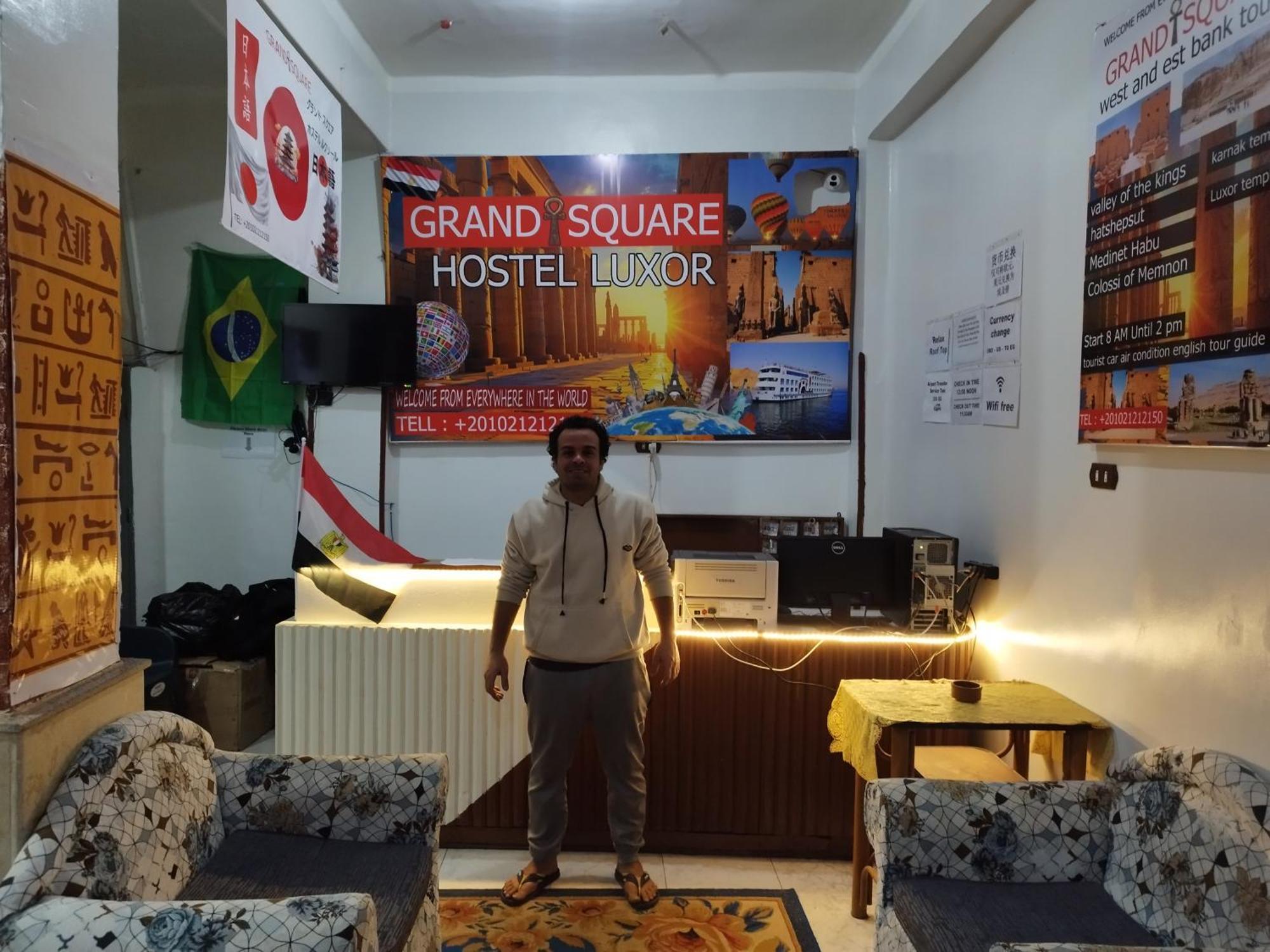 Grand Square Hostel Луксор Екстериор снимка