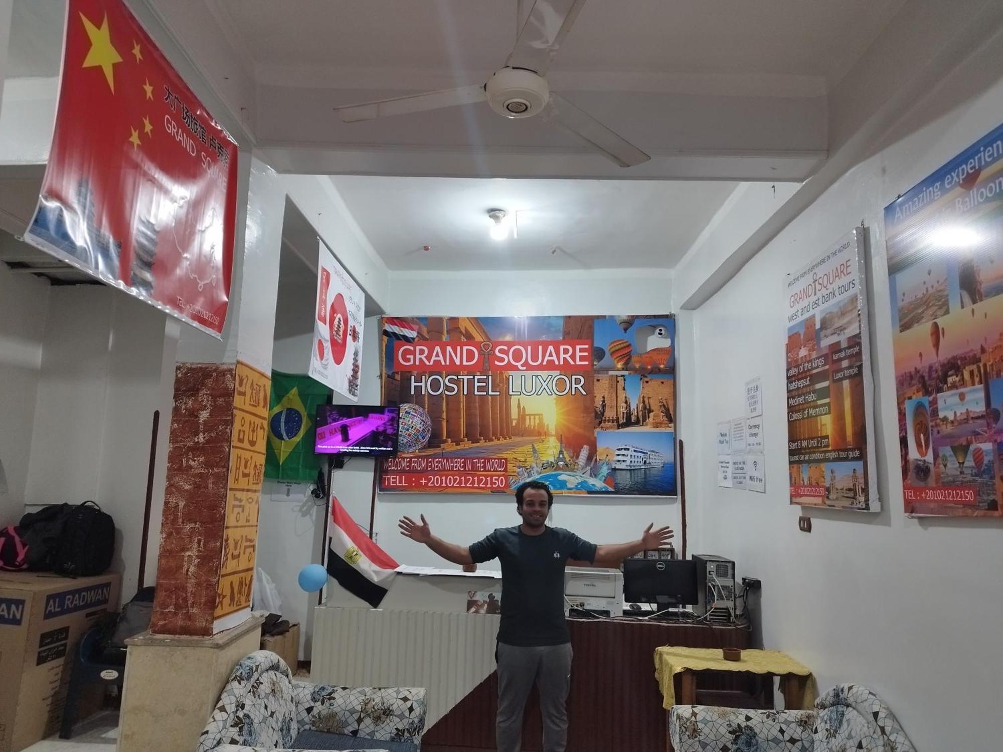 Grand Square Hostel Луксор Екстериор снимка